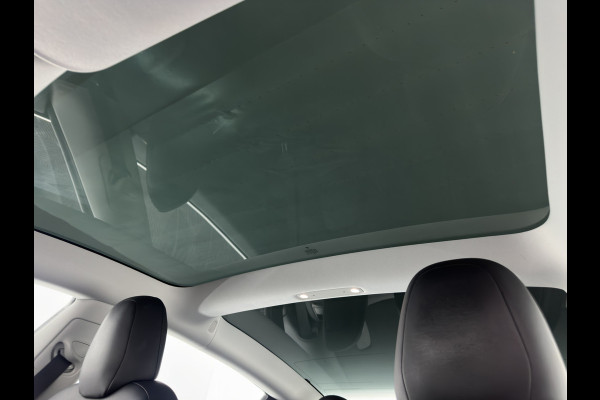 Tesla Model 3 Standard RWD Plus 60 kWh [ 3-Fase ] {SOH-86%} (INCL-BTW) Aut. *PANO | AUTO-PILOT | LEATHER | KEYLESS | FULL-LED | MEMORY-PACK | SURROUND-VIEW | DAB | CARPLAY | DIGI-COCKPIT | LANE-ASSIST | COMFORT-SEATS | 18"ALU*