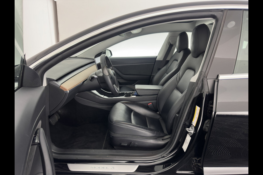 Tesla Model 3 Standard RWD Plus 60 kWh [ 3-Fase ] {SOH-86%} (INCL-BTW) Aut. *PANO | AUTO-PILOT | LEATHER | KEYLESS | FULL-LED | MEMORY-PACK | SURROUND-VIEW | DAB | CARPLAY | DIGI-COCKPIT | LANE-ASSIST | COMFORT-SEATS | 18"ALU*