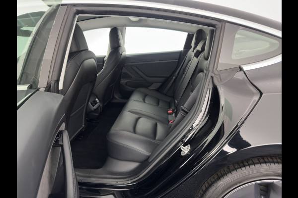 Tesla Model 3 Standard RWD Plus 60 kWh [ 3-Fase ] {SOH-86%} (INCL-BTW) Aut. *PANO | AUTO-PILOT | LEATHER | KEYLESS | FULL-LED | MEMORY-PACK | SURROUND-VIEW | DAB | CARPLAY | DIGI-COCKPIT | LANE-ASSIST | COMFORT-SEATS | 18"ALU*