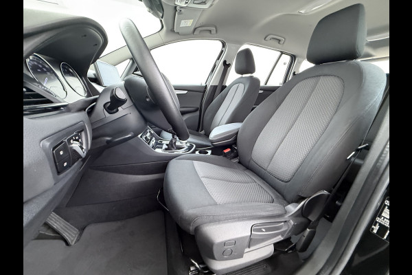BMW 2 Serie Gran Tourer 216i 7-Persoons Navi-Pro Head-Up Display LED Cruise Control Pdc Ecc Executive Edition Lmv 16"DAB Elek.Achterklep 1e Eigenaar Origineel Nederlandse Auto