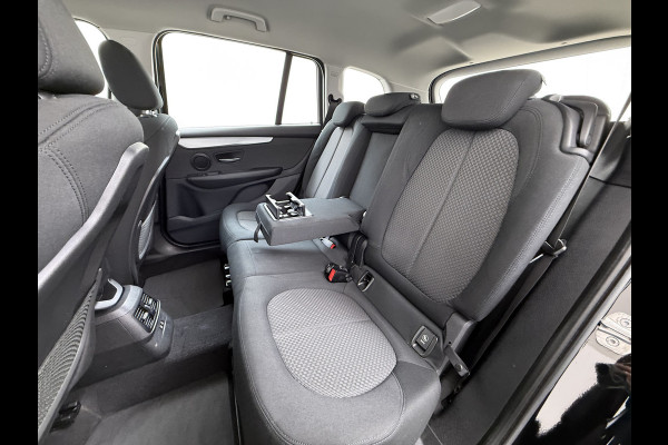 BMW 2 Serie Gran Tourer 216i 7-Persoons Navi-Pro Head-Up Display LED Cruise Control Pdc Ecc Executive Edition Lmv 16"DAB Elek.Achterklep 1e Eigenaar Origineel Nederlandse Auto