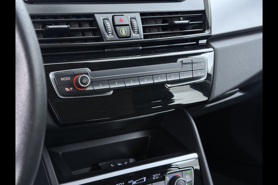 BMW 2 Serie Gran Tourer 216i 7-Persoons Navi-Pro Head-Up Display LED Cruise Control Pdc Ecc Executive Edition Lmv 16"DAB Elek.Achterklep 1e Eigenaar Origineel Nederlandse Auto