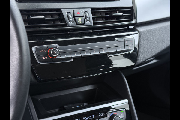 BMW 2 Serie Gran Tourer 216i 7-Persoons Navi-Pro Head-Up Display LED Cruise Control Pdc Ecc Executive Edition Lmv 16"DAB Elek.Achterklep 1e Eigenaar Origineel Nederlandse Auto