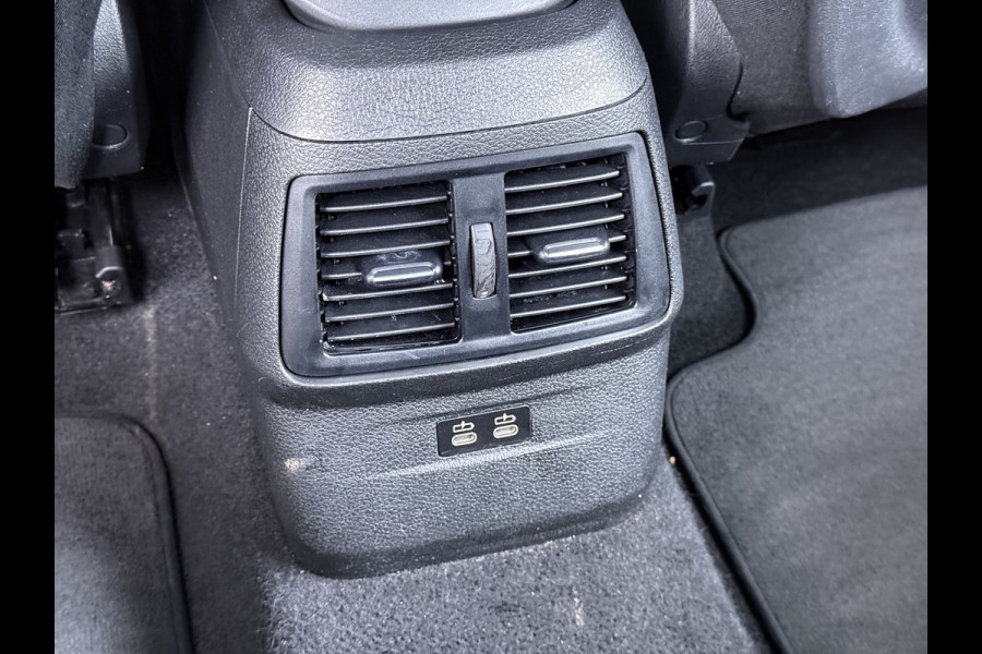 BMW 2 Serie Gran Tourer 216i 7-Persoons Navi-Pro Head-Up Display LED Cruise Control Pdc Ecc Executive Edition Lmv 16"DAB Elek.Achterklep 1e Eigenaar Origineel Nederlandse Auto