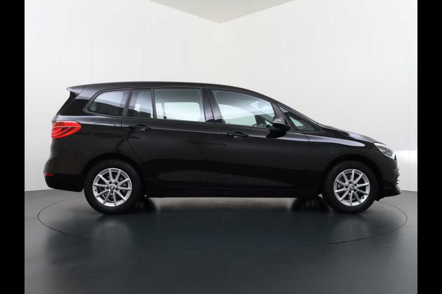 BMW 2 Serie Gran Tourer 216i 7-Persoons Navi-Pro Head-Up Display LED Cruise Control Pdc Ecc Executive Edition Lmv 16"DAB Elek.Achterklep 1e Eigenaar Origineel Nederlandse Auto
