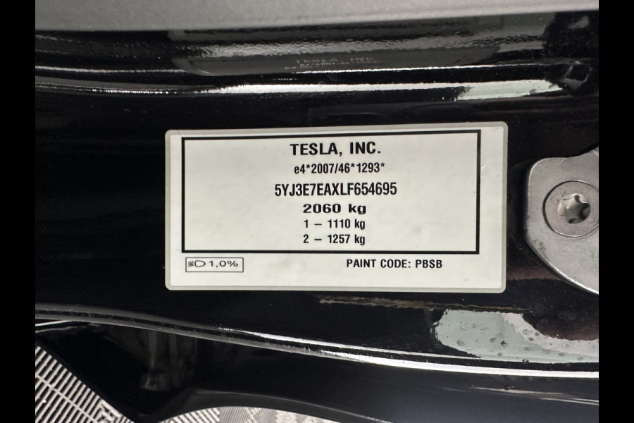 Tesla Model 3 Standard RWD Plus 60 kWh [ 3-Fase ] {SOH-86%} (INCL-BTW) Aut. *PANO | AUTO-PILOT | LEATHER | KEYLESS | FULL-LED | MEMORY-PACK | SURROUND-VIEW | DAB | CARPLAY | DIGI-COCKPIT | LANE-ASSIST | COMFORT-SEATS | 18"ALU*