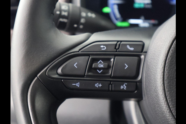 Toyota Yaris Cross 1.5 Hybrid 130 Executive | Stuur- & Stoelverwarming | Dodehoek detectie | Parkeersensoren | Navigatie