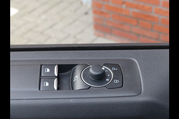 Ford Transit Custom 280 2.0 TDCI MARGE AUTO LED/Trekhaak/Camera/Adaptive cruise control