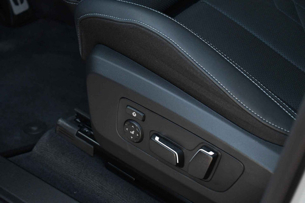 BMW X3 30e xDrive M-Sport Pano El-zetels ACC HUD 360 H/K 20inch