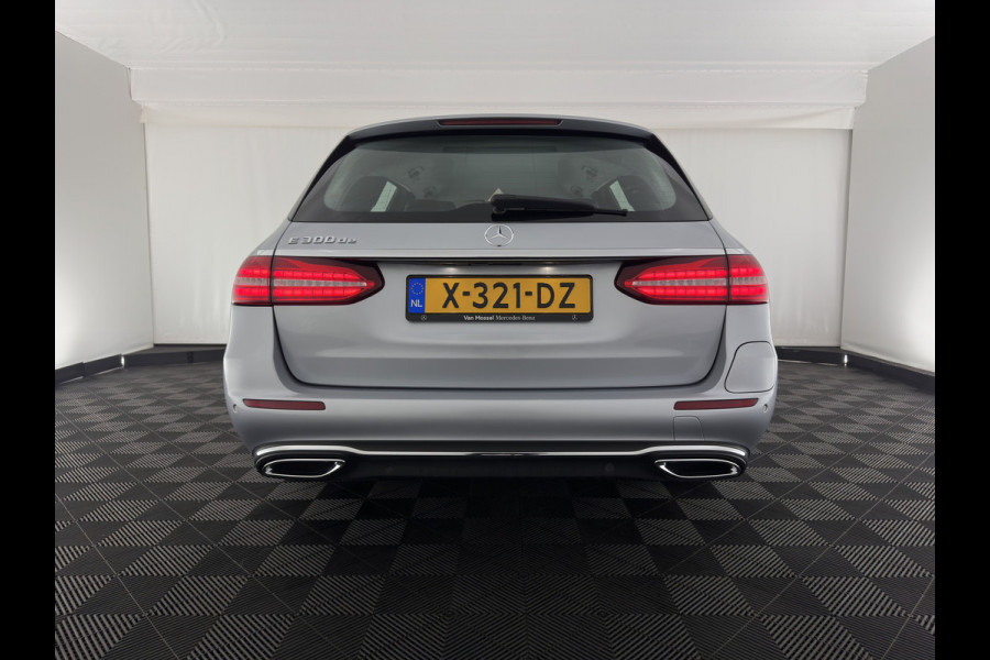 Mercedes-Benz E-Klasse Estate 300 de Luxury Line ( Plug-in ) (INCL-BTW) Aut. *LEATHER | FULL-LED | WIDESCREEN-COCKPIT | BLIND-SPOT | AMBIENT-LIGHT | HEATED-SPORTSEATS | CAMERA | DAB+ | NAVI-FULLMAP | PDC | ADAPTIVE-CRUISE | ECC | 18''ALU*