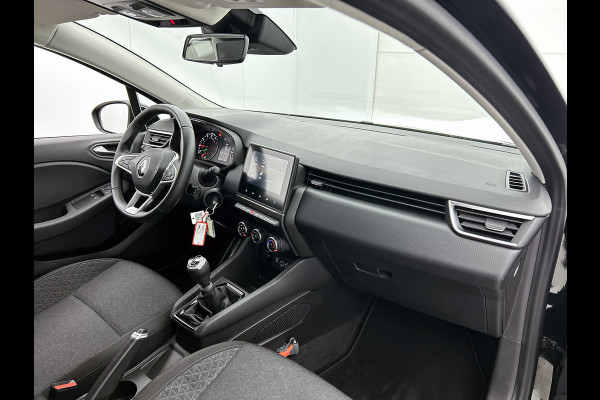 Renault Clio 1.0 TCe 92PK 5drs. Equilibre / Navigatie / Airco / Cruise-control /  Radio multimedia / 6Versn / Apk 03-2027