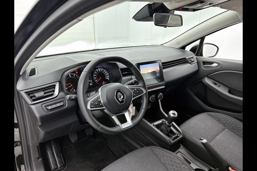 Renault Clio 1.0 TCe 92PK 5drs. Equilibre / Navigatie / Airco / Cruise-control /  Radio multimedia / 6Versn / Apk 03-2027