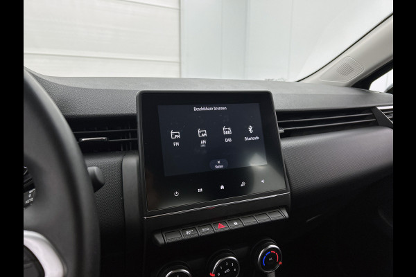 Renault Clio 1.0 TCe 92PK 5drs. Equilibre / Navigatie / Airco / Cruise-control /  Radio multimedia / 6Versn / Apk 03-2027