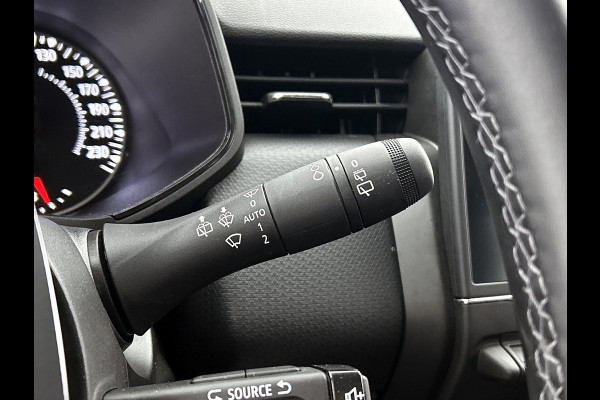 Renault Clio 1.0 TCe 92PK 5drs. Equilibre / Navigatie / Airco / Cruise-control /  Radio multimedia / 6Versn / Apk 03-2027