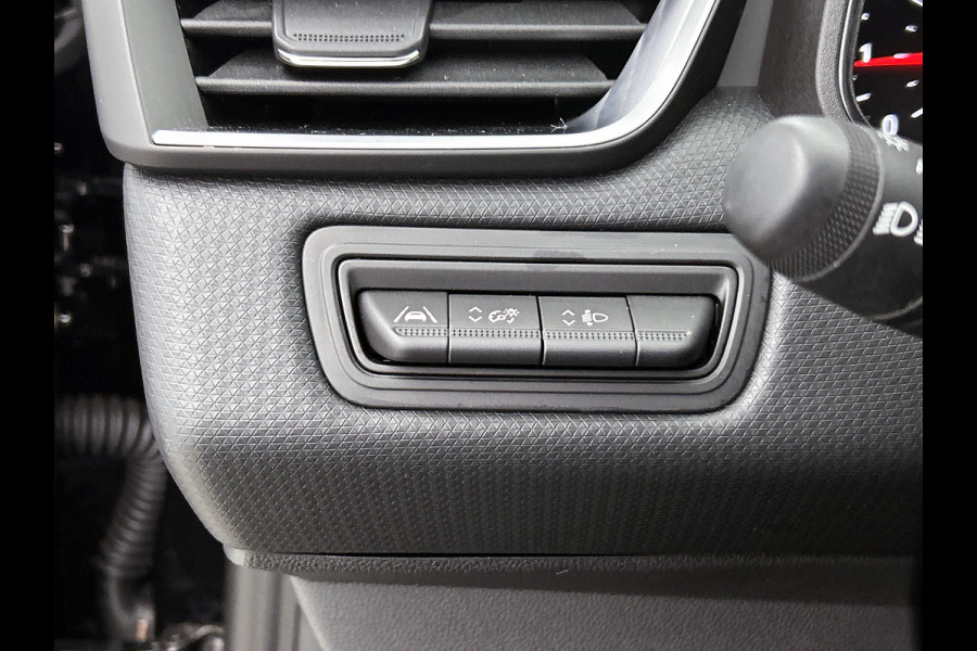 Renault Clio 1.0 TCe 92PK 5drs. Equilibre / Navigatie / Airco / Cruise-control /  Radio multimedia / 6Versn / Apk 03-2027