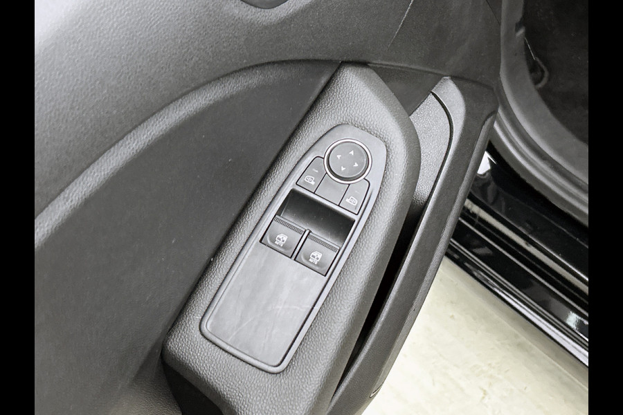 Renault Clio 1.0 TCe 92PK 5drs. Equilibre / Navigatie / Airco / Cruise-control /  Radio multimedia / 6Versn / Apk 03-2027