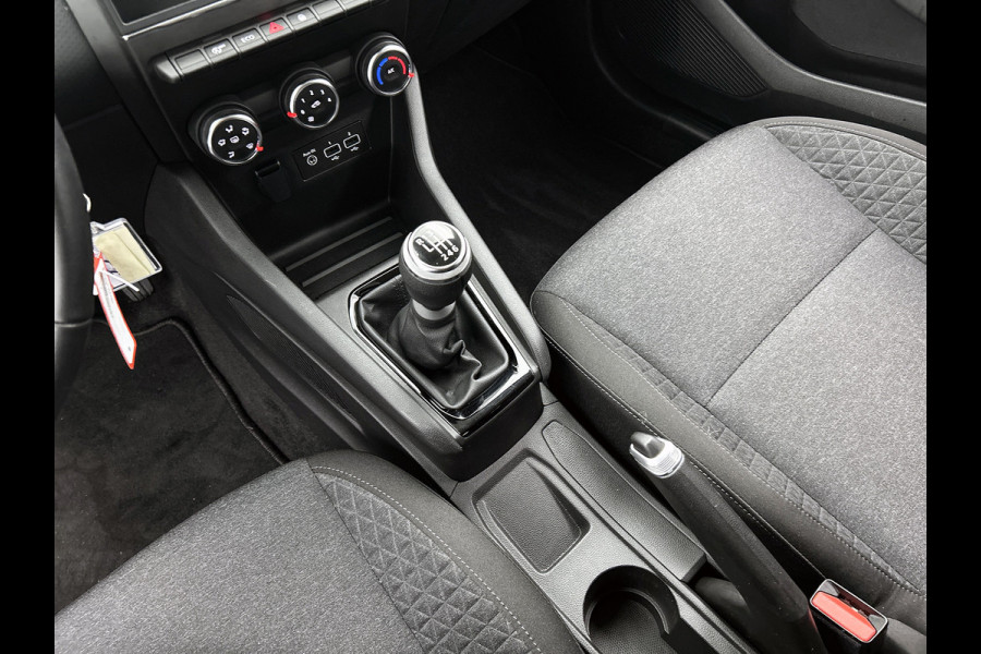 Renault Clio 1.0 TCe 92PK 5drs. Equilibre / Navigatie / Airco / Cruise-control /  Radio multimedia / 6Versn / Apk 03-2027