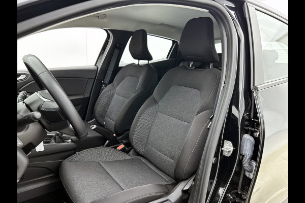 Renault Clio 1.0 TCe 92PK 5drs. Equilibre / Navigatie / Airco / Cruise-control /  Radio multimedia / 6Versn / Apk 03-2027