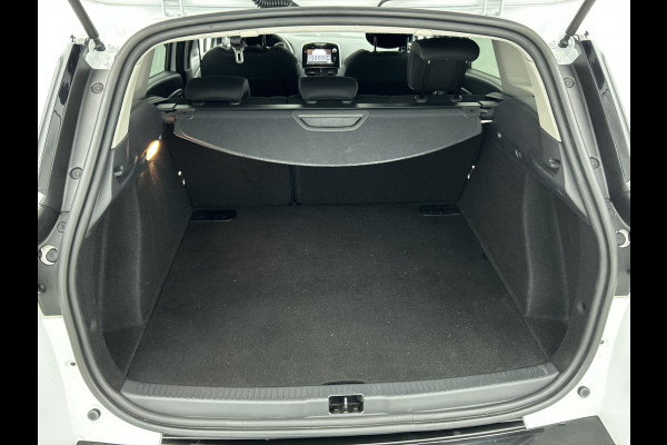 Renault Clio Estate 0.9 TCe Limited 90PK / Pdc. / Airco / Navigatie / Radio multimedia / Apk 02-2026