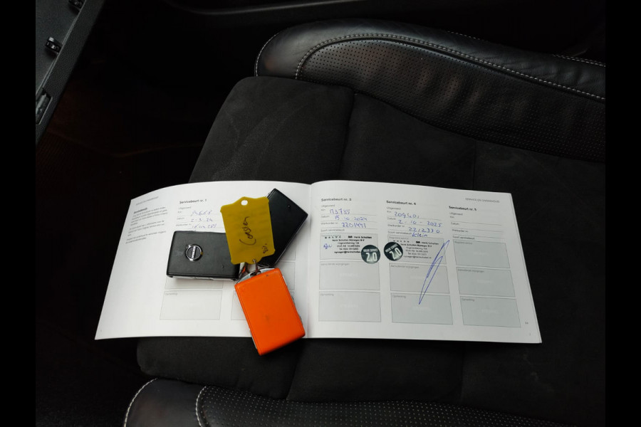 Volvo XC40 Recharge P8 AWD R-Design SOH 90% Adap.Cruise Navi Ecc Camera Apple Carplay Android Auto Pdc Stoelverwarming Lmv 19" Privacy Glas Google Maps DAB+ Origineel Nederlandse Auto Nieuwprijs  €59.825,- Export - Handel