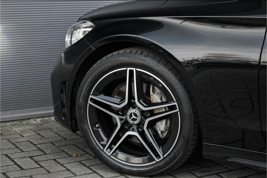 Mercedes-Benz C-Klasse 180 AMG Night Pano Distronic Leder 18"