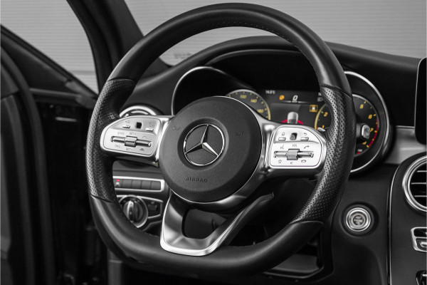 Mercedes-Benz C-Klasse 180 AMG Night Pano Distronic Leder 18"