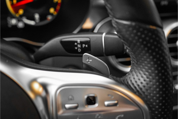 Mercedes-Benz C-Klasse 180 AMG Night Pano Distronic Leder 18"