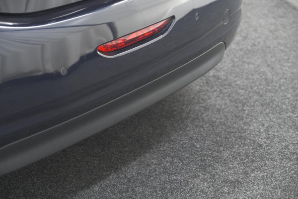 Peugeot 208 PureTech 82 Signature | Allseason banden | Navigatie | Parkeersensoren