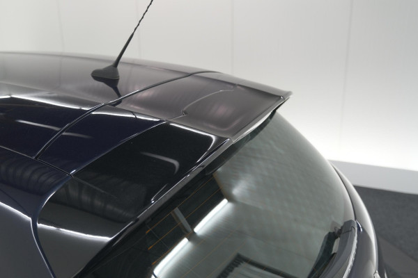 Peugeot 208 PureTech 82 Signature | Allseason banden | Navigatie | Parkeersensoren