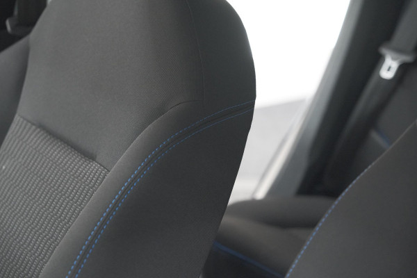 Peugeot 208 PureTech 82 Signature | Allseason banden | Navigatie | Parkeersensoren