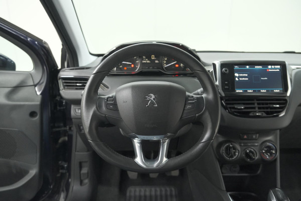 Peugeot 208 PureTech 82 Signature | Allseason banden | Navigatie | Parkeersensoren