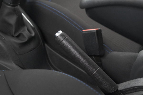 Peugeot 208 PureTech 82 Signature | Allseason banden | Navigatie | Parkeersensoren