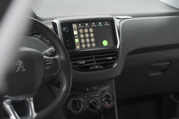 Peugeot 208 PureTech 82 Signature | Allseason banden | Navigatie | Parkeersensoren
