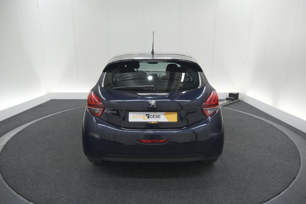 Peugeot 208 PureTech 82 Signature | Allseason banden | Navigatie | Parkeersensoren