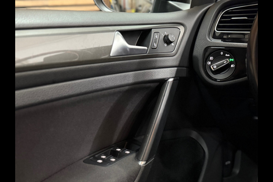 Volkswagen Golf 1.5 TSI DSG Automaat | IQ.Drive | Trekhaak | Carplay | Adaptive Cruise