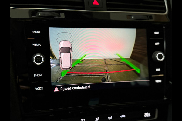 Volkswagen Golf 1.5 TSI DSG Automaat | IQ.Drive | Trekhaak | Carplay | Adaptive Cruise