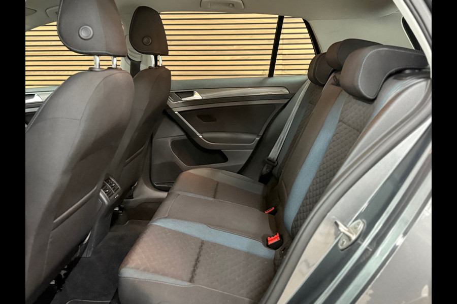 Volkswagen Golf 1.5 TSI DSG Automaat | IQ.Drive | Trekhaak | Carplay | Adaptive Cruise