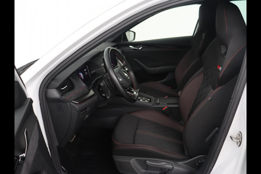 Škoda Octavia 2.0 TSI RS | 245pk | Trekhaak | Stoelverwarming | Adaptive cruise | Camera | Sfeerverlichting | Navigatie | Canton Sound | Sportstoelen | Virtual Cockpit | Full LED