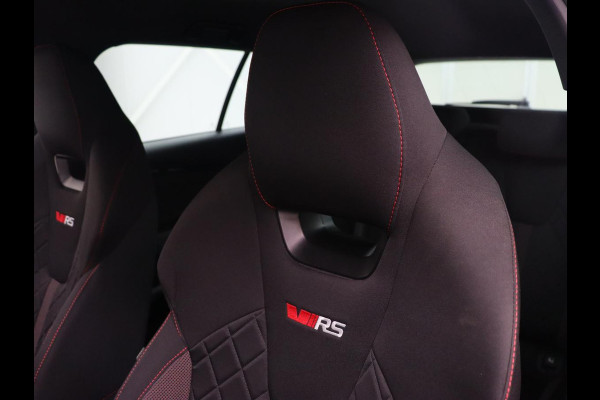 Škoda Octavia 2.0 TSI RS | 245pk | Trekhaak | Stoelverwarming | Adaptive cruise | Camera | Sfeerverlichting | Navigatie | Canton Sound | Sportstoelen | Virtual Cockpit | Full LED