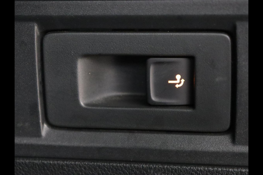 Škoda Octavia 2.0 TSI RS | 245pk | Trekhaak | Stoelverwarming | Adaptive cruise | Camera | Sfeerverlichting | Navigatie | Canton Sound | Sportstoelen | Virtual Cockpit | Full LED