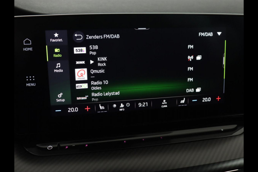 Škoda Octavia 2.0 TSI RS | 245pk | Trekhaak | Stoelverwarming | Adaptive cruise | Camera | Sfeerverlichting | Navigatie | Canton Sound | Sportstoelen | Virtual Cockpit | Full LED