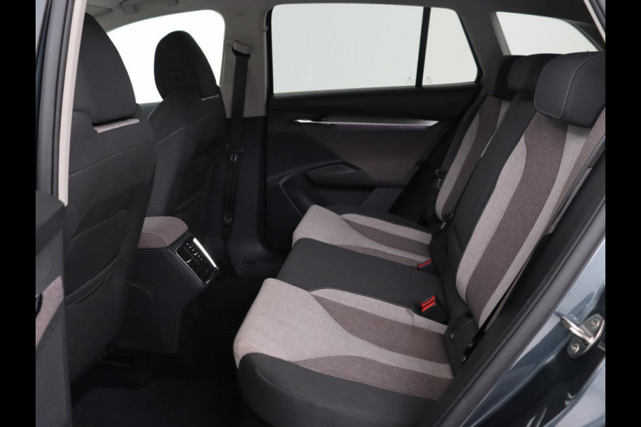 Škoda ENYAQ iV 80 | Warmtepomp | Trekhaak | Matrix LED | Adaptive cruise | Keyless | Camera | Half leder | Stuurverwarming | Memory | Navigatie | Climate control | Dodehoek detectie | Getint glas