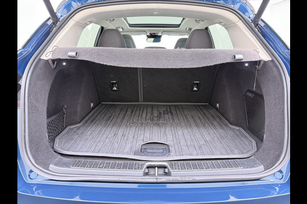 Lynk & Co 01**Gereserveerd** PHEV AUT-7 261pk Pano-Schuifdak Lmv 20" 360°Camera Apple Carplay Android Auto Adap.Cruise Navi Pdc Ecc Keyless Led Plug-In Hybri Elek.Memory.Stoel File assistent Dodehoek detector Elektrisch bedienbare achterklep Rijstrooksensor Wifi Verkeersbord detectie 425Nm koppel 3,7kw laadvermogen  1800kg Trekvermogen 1e Eigenaar Origineel Nederlandse auto!