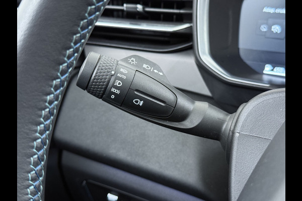 Lynk & Co 01**Gereserveerd** PHEV AUT-7 261pk Pano-Schuifdak Lmv 20" 360°Camera Apple Carplay Android Auto Adap.Cruise Navi Pdc Ecc Keyless Led Plug-In Hybri Elek.Memory.Stoel File assistent Dodehoek detector Elektrisch bedienbare achterklep Rijstrooksensor Wifi Verkeersbord detectie 425Nm koppel 3,7kw laadvermogen  1800kg Trekvermogen 1e Eigenaar Origineel Nederlandse auto!