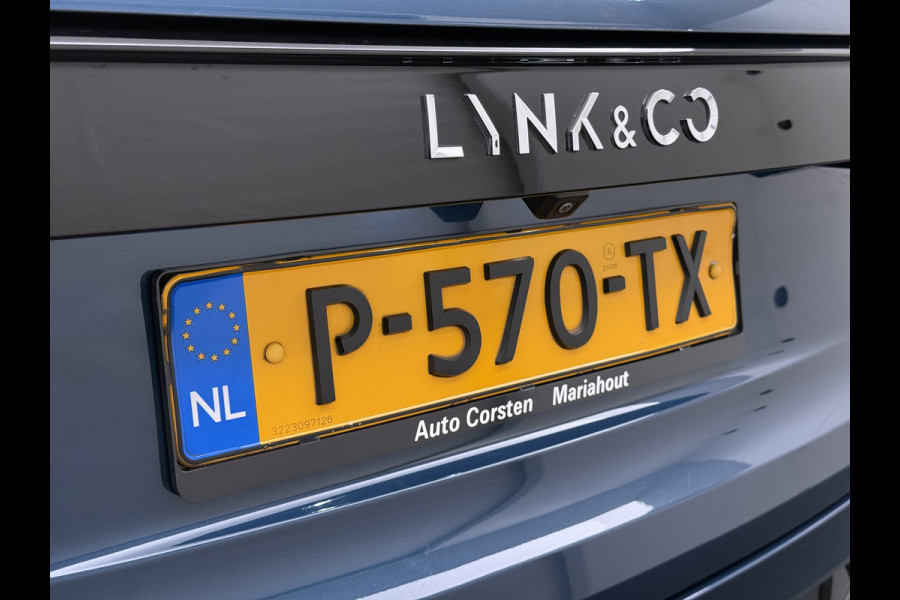 Lynk & Co 01**Gereserveerd** PHEV AUT-7 261pk Pano-Schuifdak Lmv 20" 360°Camera Apple Carplay Android Auto Adap.Cruise Navi Pdc Ecc Keyless Led Plug-In Hybri Elek.Memory.Stoel File assistent Dodehoek detector Elektrisch bedienbare achterklep Rijstrooksensor Wifi Verkeersbord detectie 425Nm koppel 3,7kw laadvermogen  1800kg Trekvermogen 1e Eigenaar Origineel Nederlandse auto!