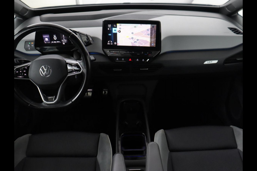 Volkswagen ID.3 First Max 58 kWh | Panoramadak | Head-Up | Stoelverwarming | Massage | Matrix LED | Adaptive cruise | 20'' | Keyless | Navigatie | Dodehoek detectie | Sfeerverlichting