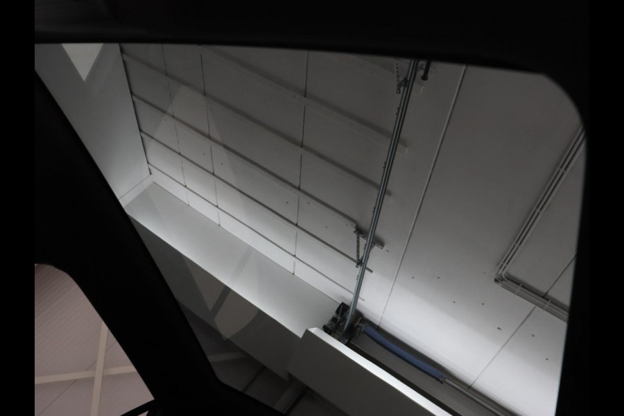 Volkswagen ID.3 First Max 58 kWh | Panoramadak | Head-Up | Stoelverwarming | Massage | Matrix LED | Adaptive cruise | 20'' | Keyless | Navigatie | Dodehoek detectie | Sfeerverlichting