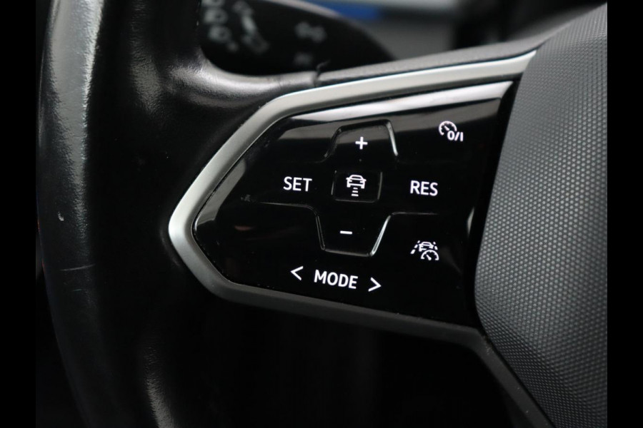 Volkswagen ID.3 First Max 58 kWh | Panoramadak | Head-Up | Stoelverwarming | Massage | Matrix LED | Adaptive cruise | 20'' | Keyless | Navigatie | Dodehoek detectie | Sfeerverlichting