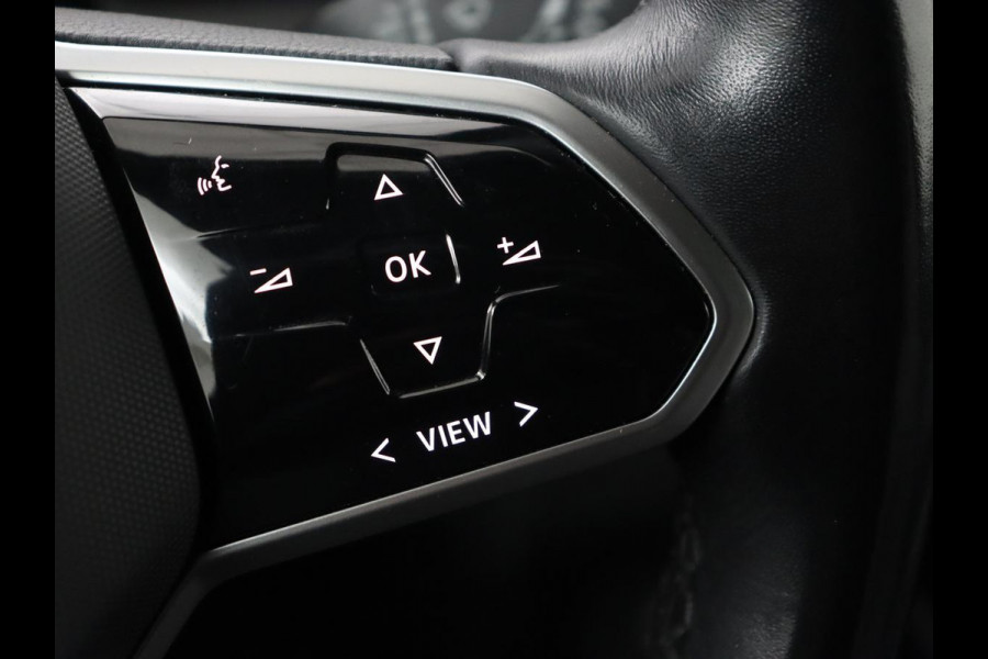 Volkswagen ID.3 First Max 58 kWh | Panoramadak | Head-Up | Stoelverwarming | Massage | Matrix LED | Adaptive cruise | 20'' | Keyless | Navigatie | Dodehoek detectie | Sfeerverlichting
