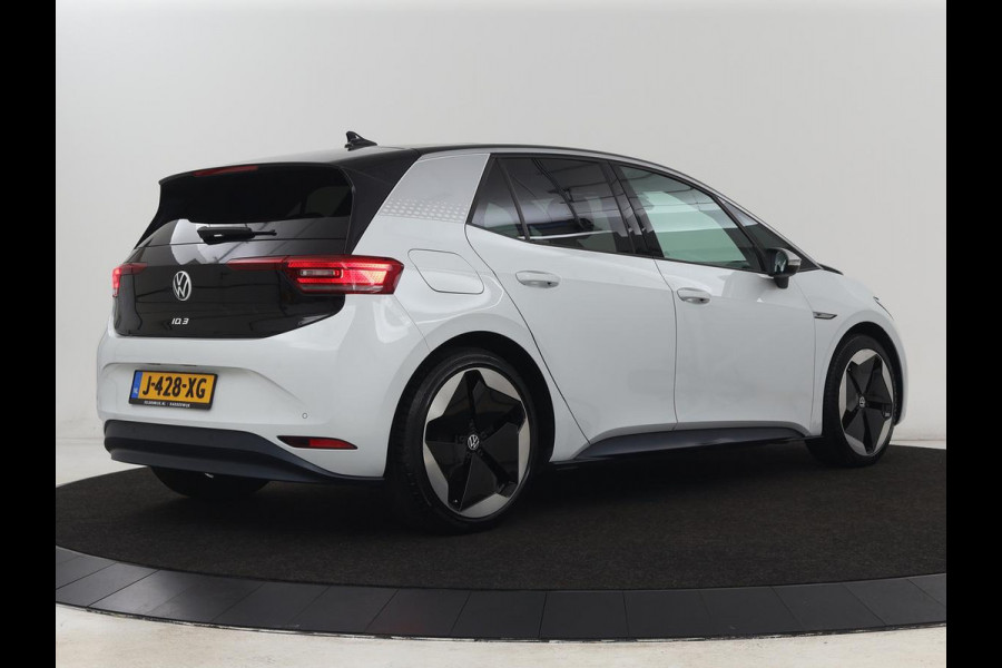 Volkswagen ID.3 First Max 58 kWh | Panoramadak | Head-Up | Stoelverwarming | Massage | Matrix LED | Adaptive cruise | 20'' | Keyless | Navigatie | Dodehoek detectie | Sfeerverlichting
